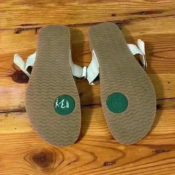 Josef Seibel The European Comfort Shoe grey Sandals with Silver Buttons size 38 - Picture 4 of 9